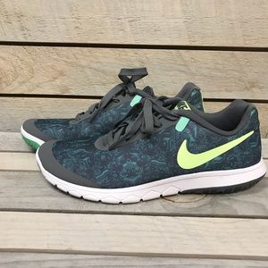 Women’s Nike running shoes